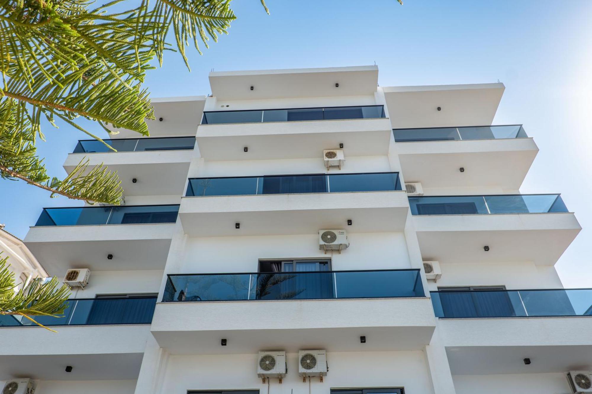 Hotel Kompleks Joni Sarande Luaran gambar