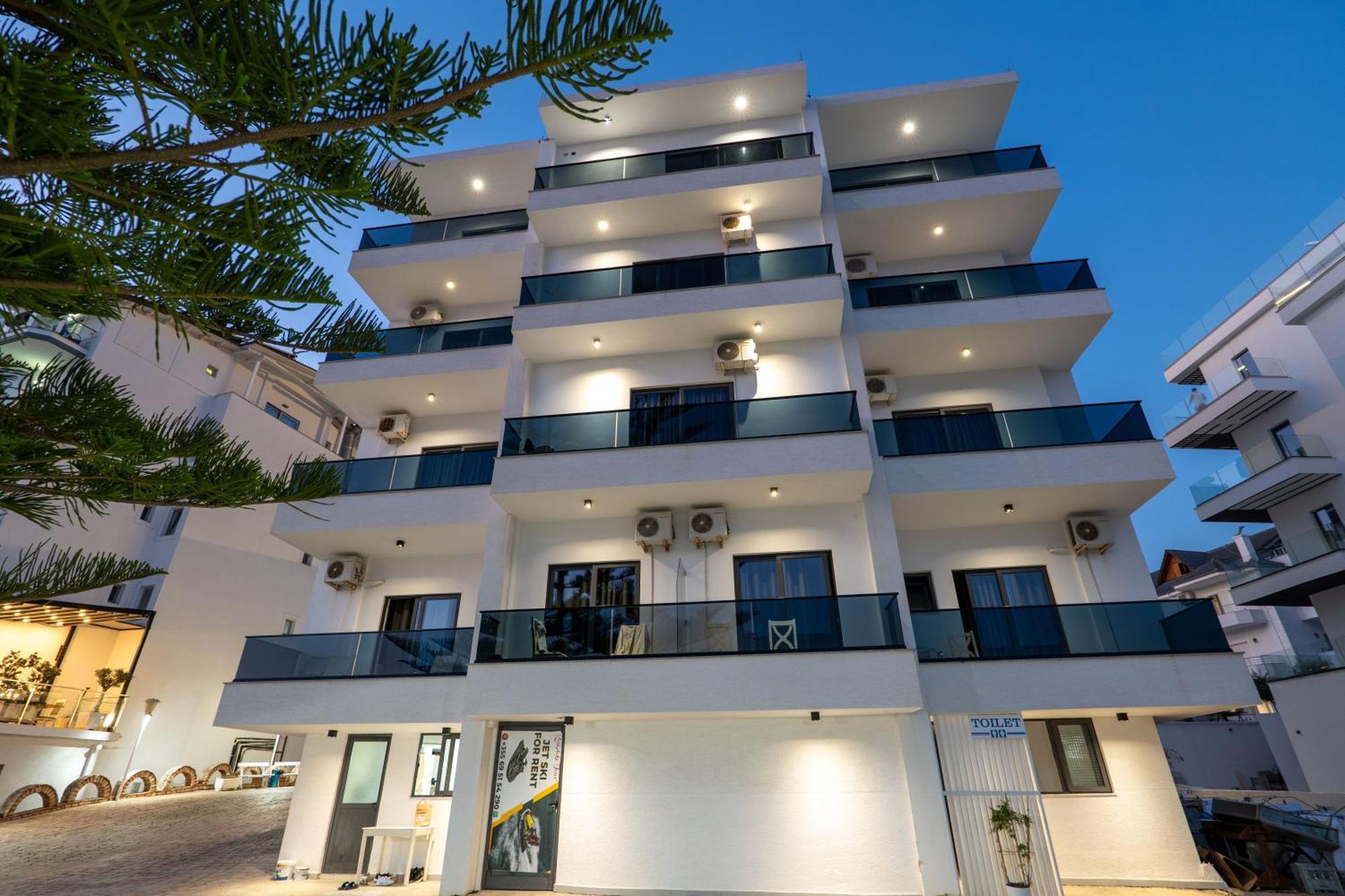 Hotel Kompleks Joni Sarande Luaran gambar