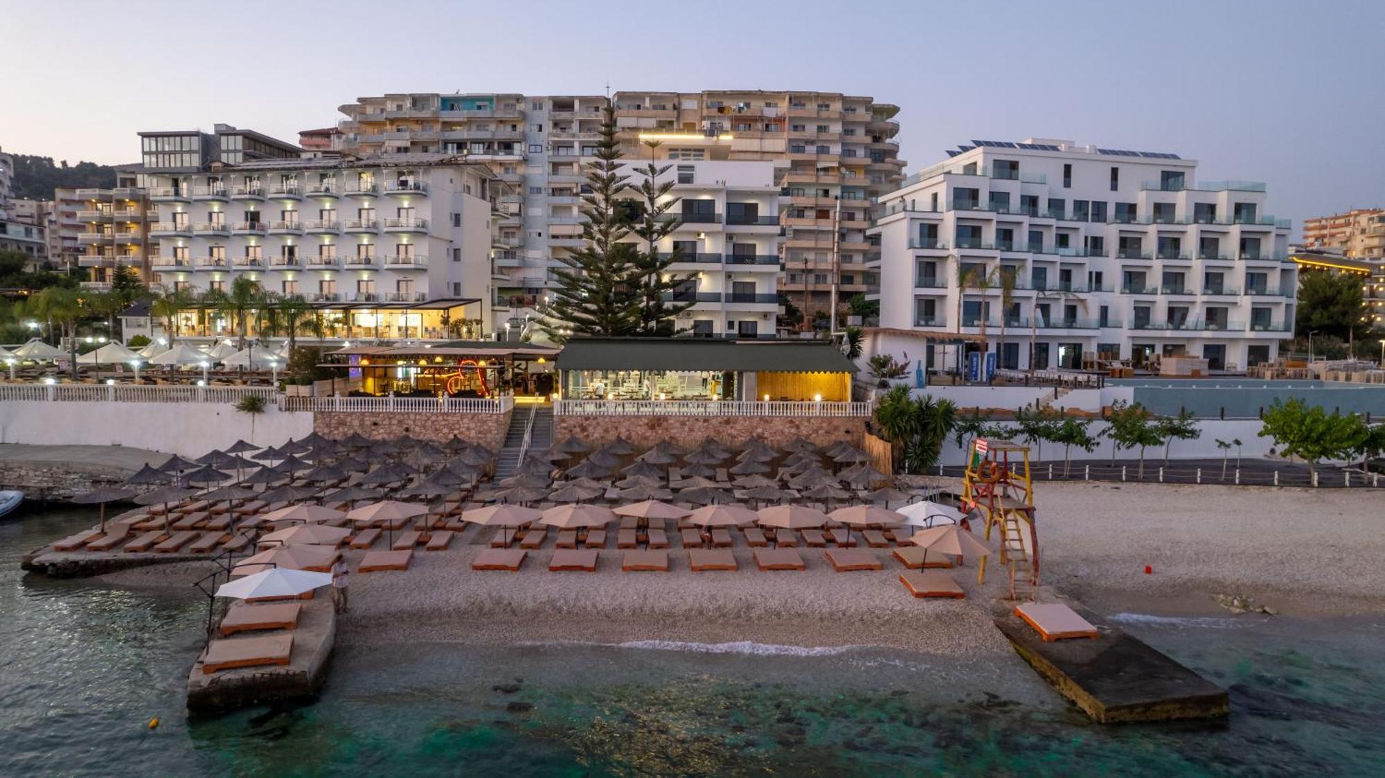 Hotel Kompleks Joni Sarande Luaran gambar