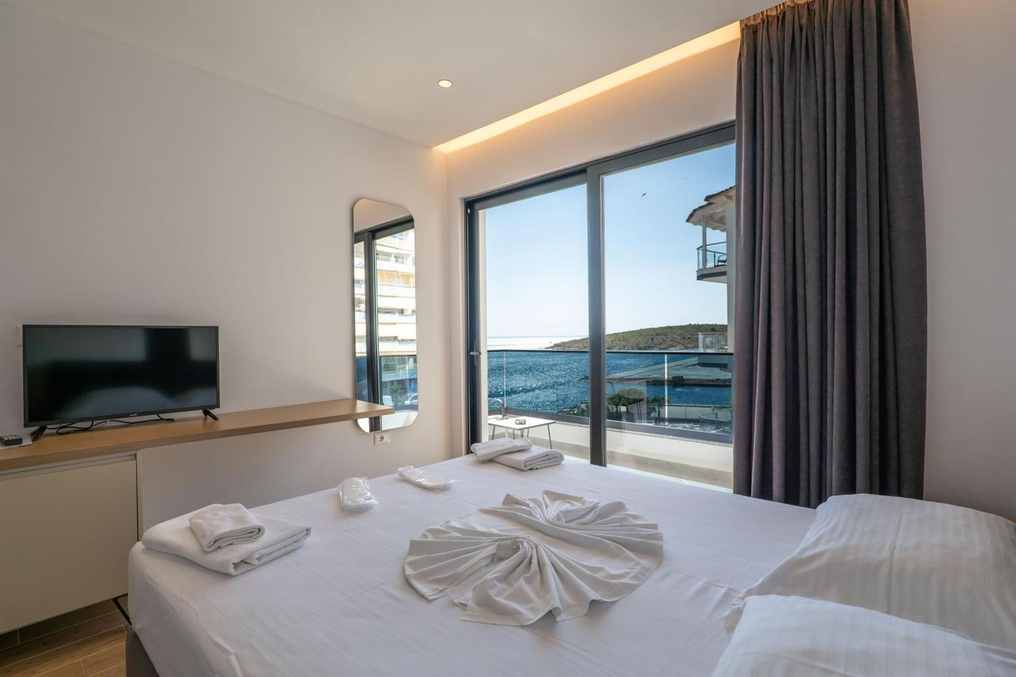 Hotel Kompleks Joni Sarande Luaran gambar